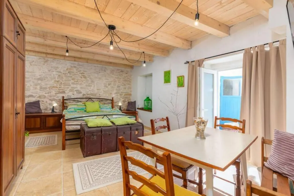Casa Di Pietra Matelici Villa Divsici